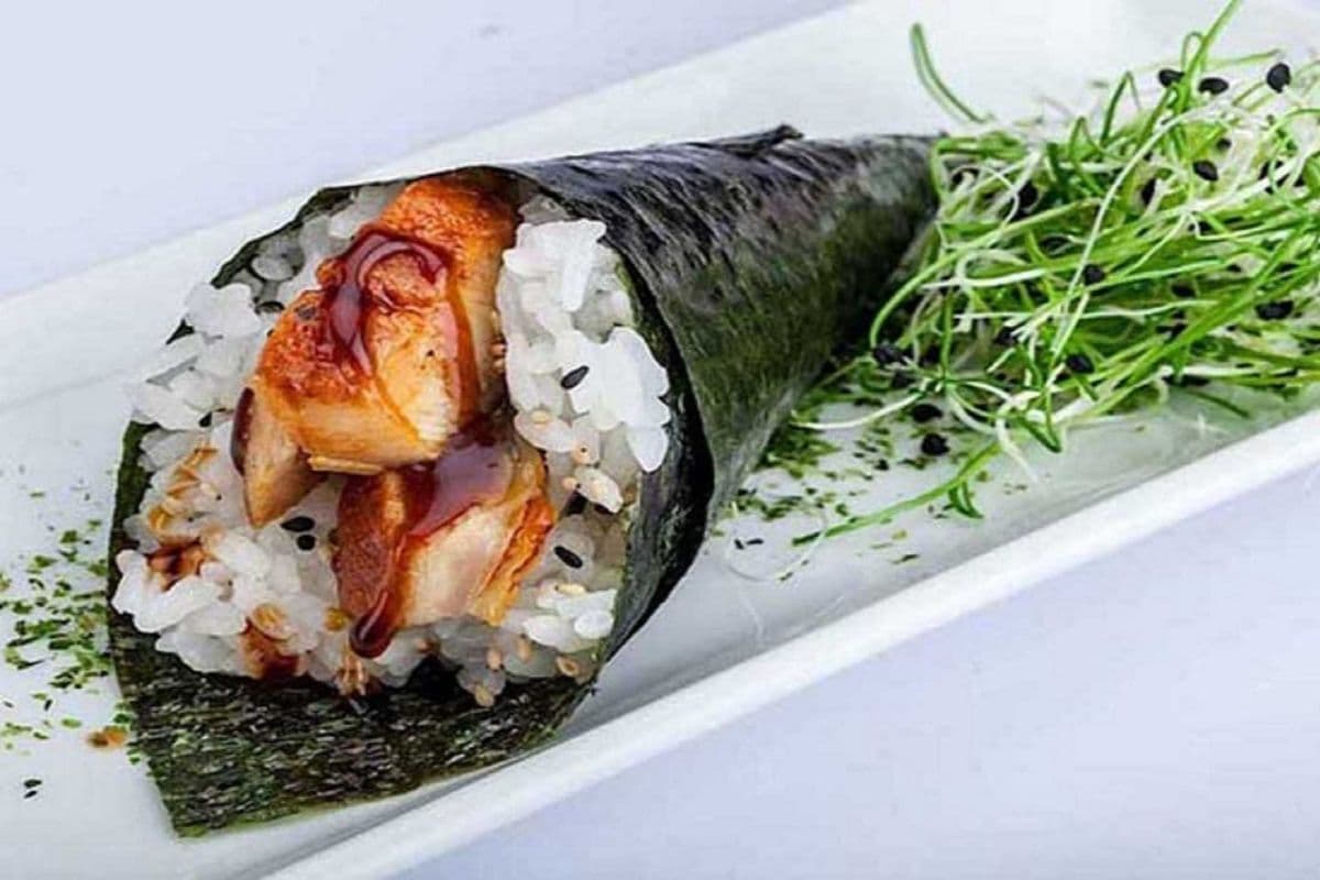 Unagi Eel & Avocado Handroll (1)