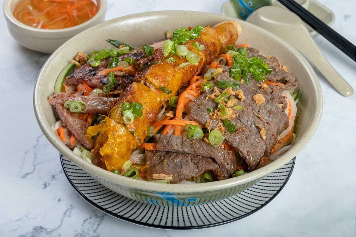 69. Grilled Lemon Grass Beef, Spring Roll, and Grilled Pork Patty with Vermicelli (Bún Bún Bò Nướng, Chả Giò, Nem Nướng)