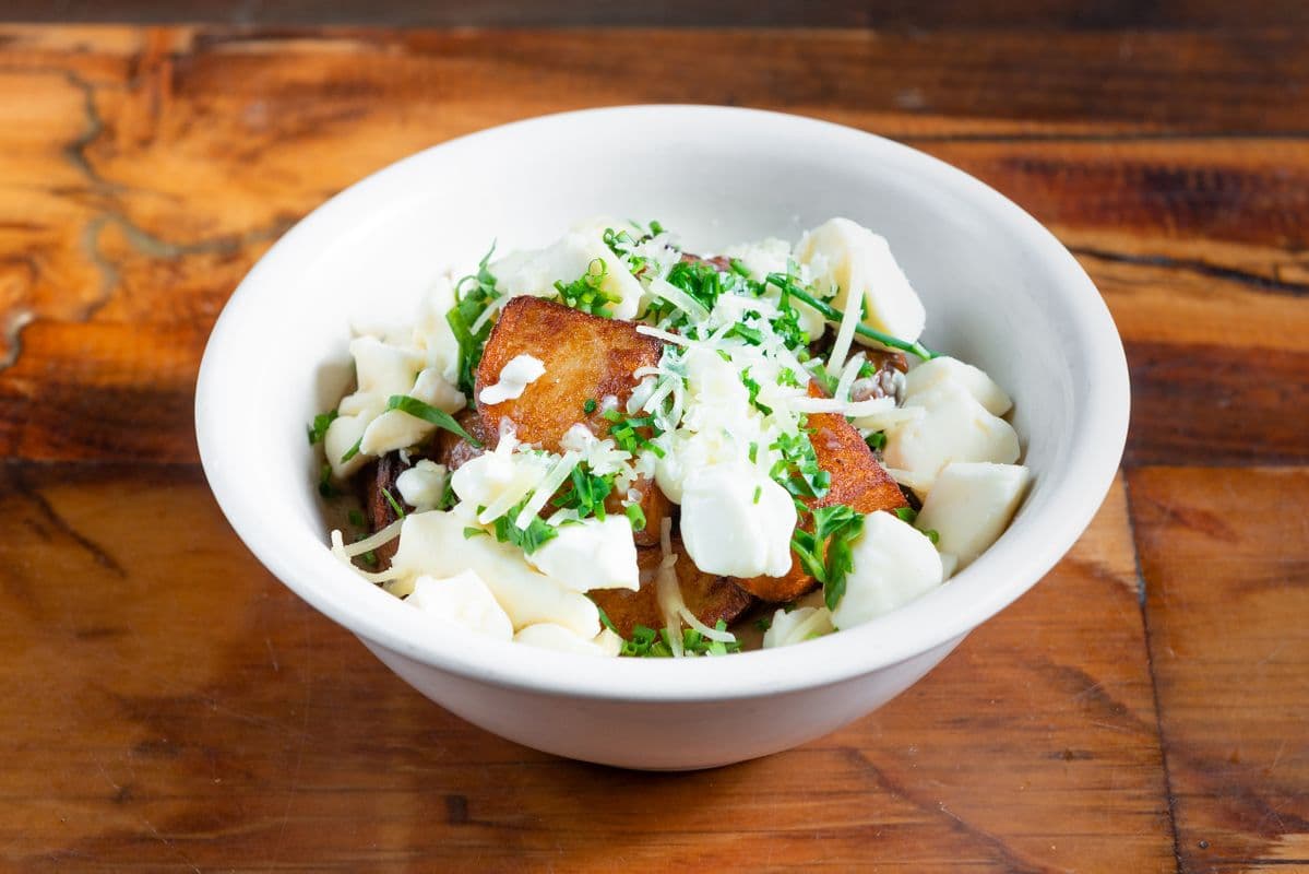 Poutine La classique / La Classique Poutine