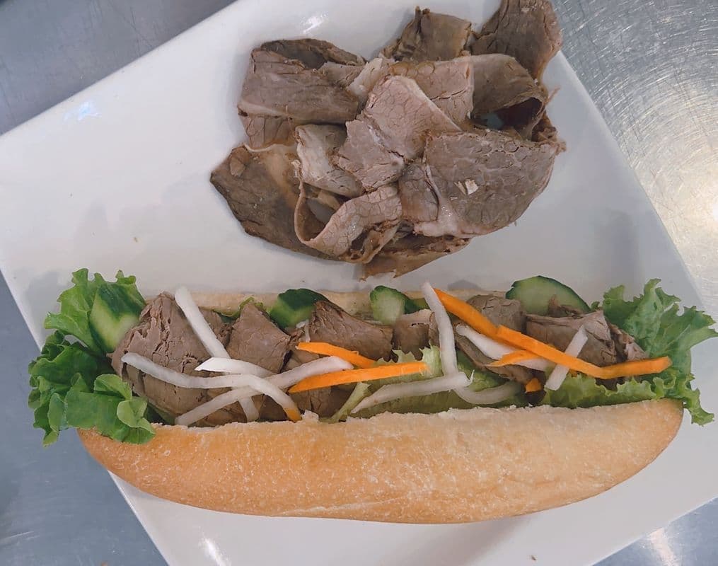 M5. Beef Slices Bread w/ Pop - OO