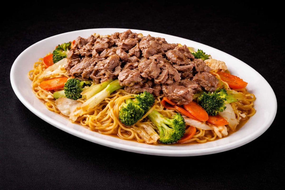 49. Stir-Fried Beef with Vegetables on Noodles