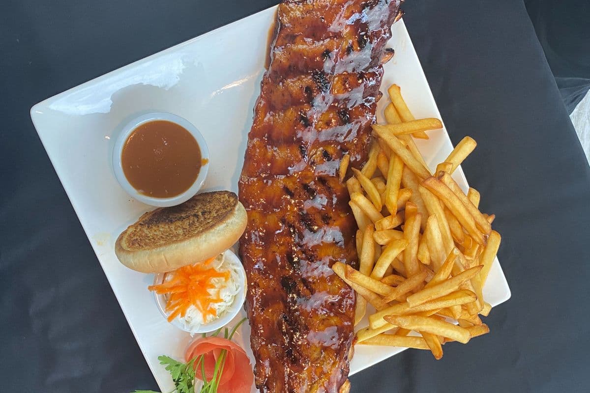 Côte levée grillée entière/ Full Grilled Rib Meal