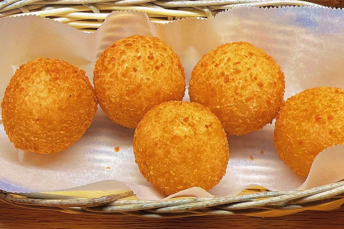 Fried Durian Balls 炸榴莲球