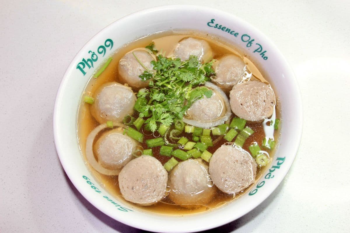 40. Beef Ball in Soup without Noodles