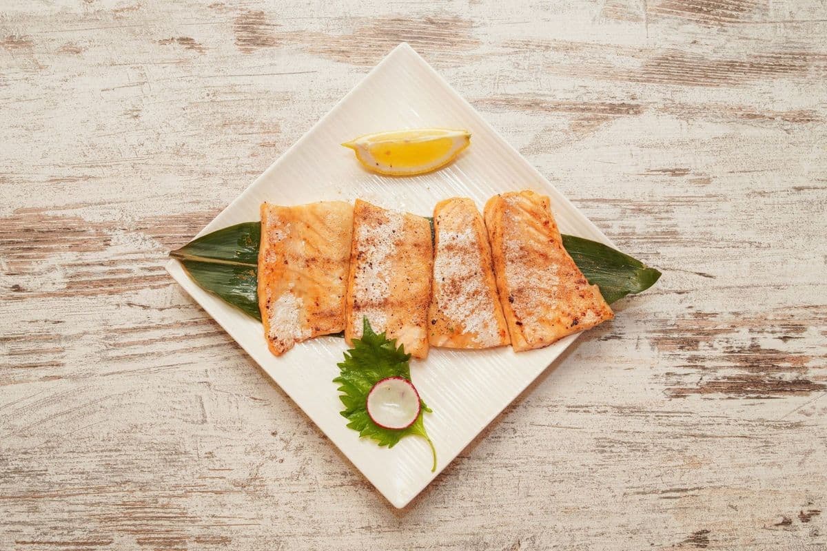 Ub26a Grilled Salmon Belly 香煎三文鱼肚腩