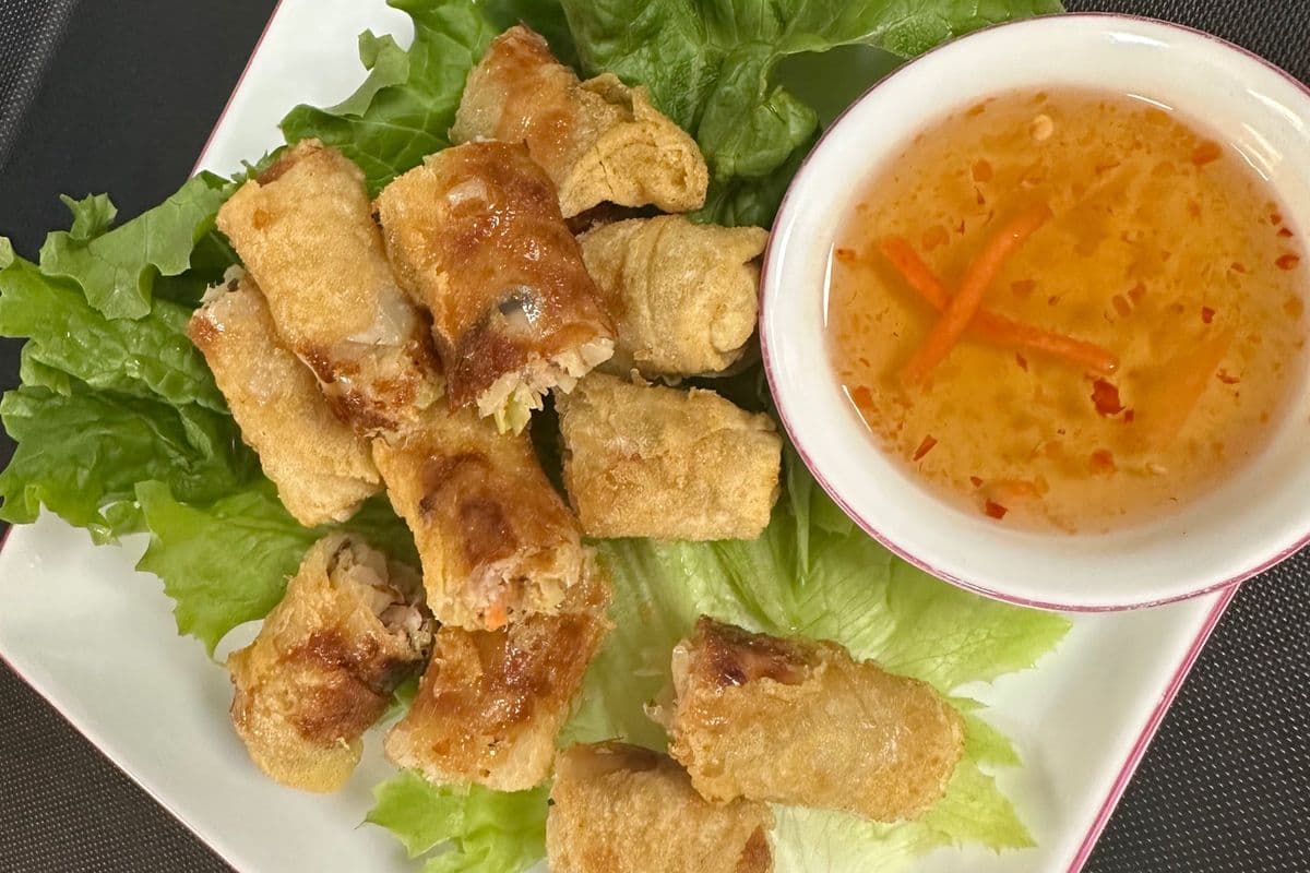 1. Spring Rolls - Cha Gio (4 Rolls)