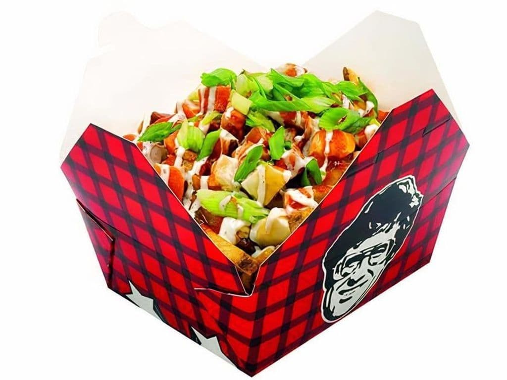 Buffalo Grilled Chicken Poutine
