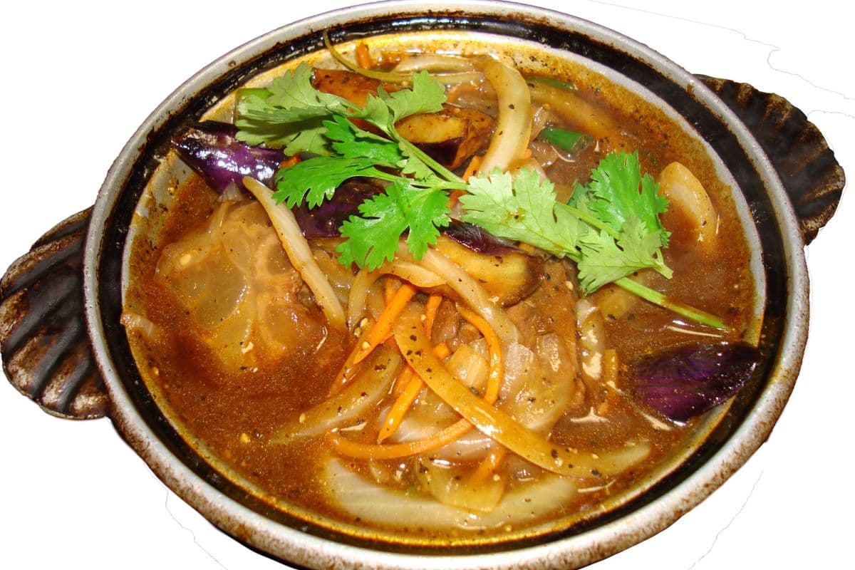 Beef Tendon and Brisket Pot with Eggplant 牛筋腩茄子煲