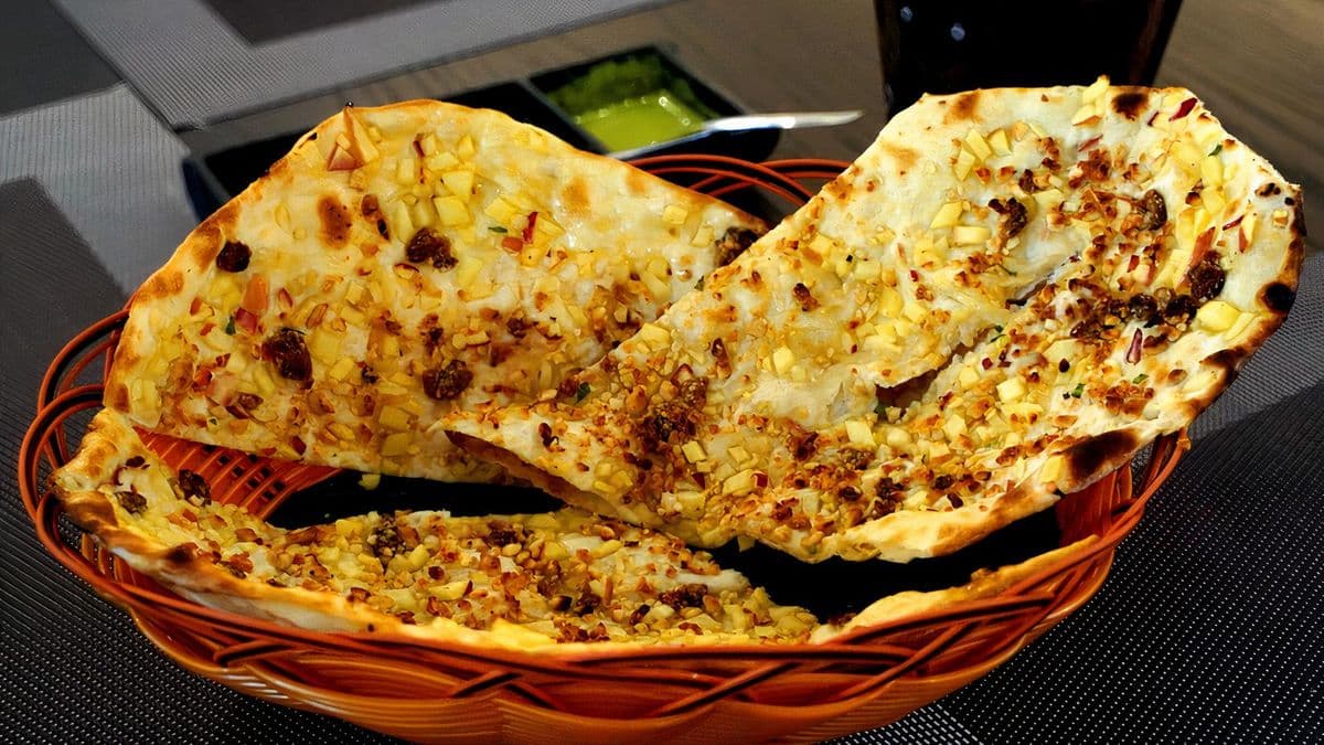 Divine Kashmiri Naan | Peshawari Naan- Raita