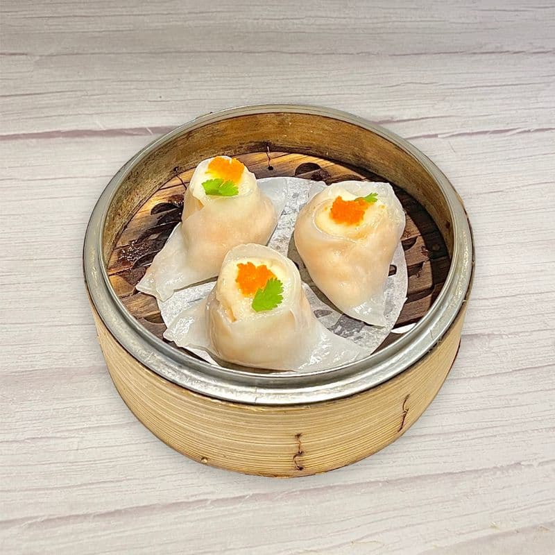Steamed Scallop with Tobiko Dumplings / 飛魚子帶子餃.