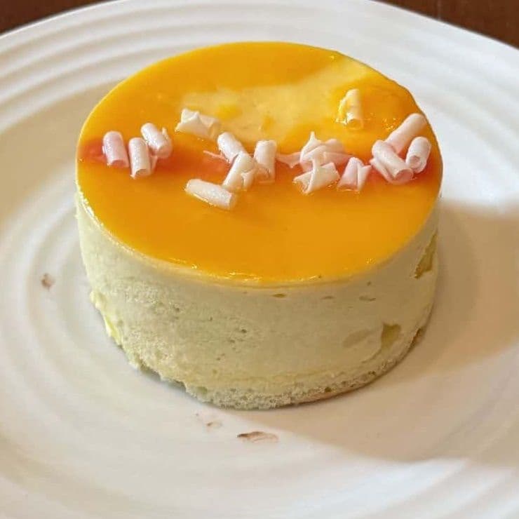 Strawberry Mousse Cake / 草莓慕斯蛋糕