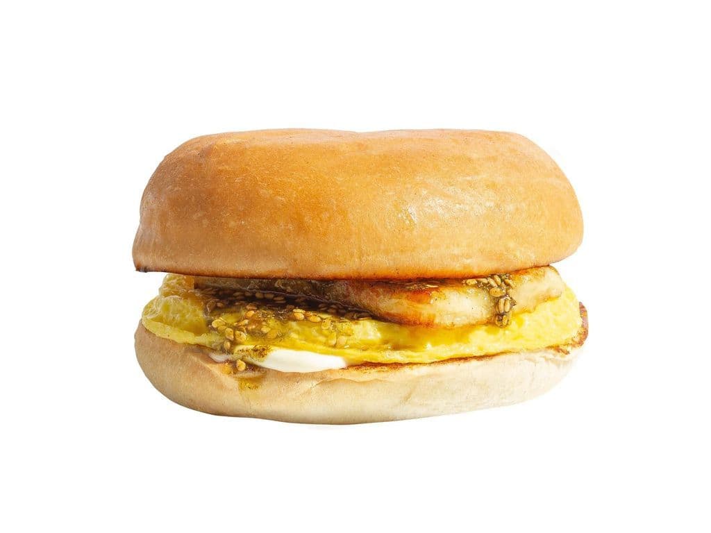 Egg & Halloumi