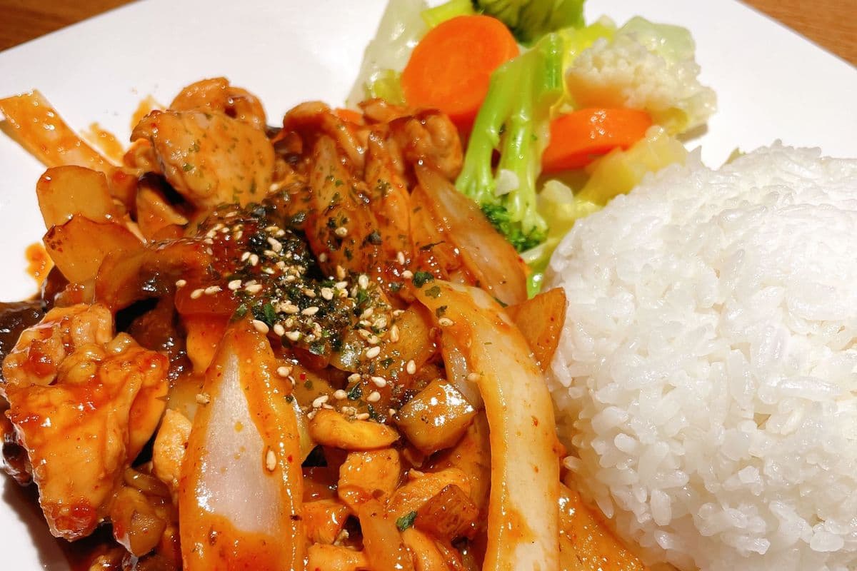 Korean Spicy Chicken with Rice and Veggie