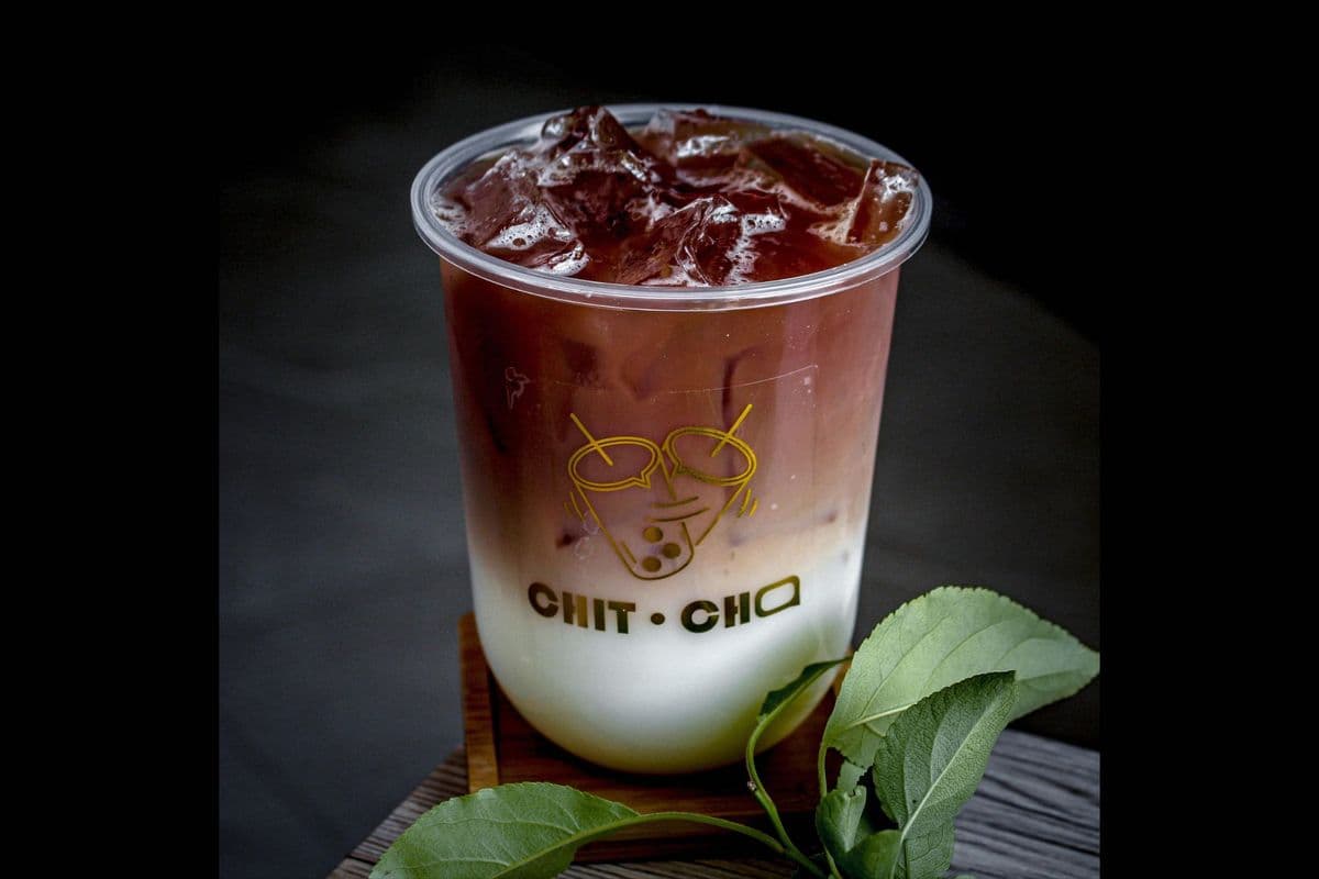 Iced Oolong Tea Latte
