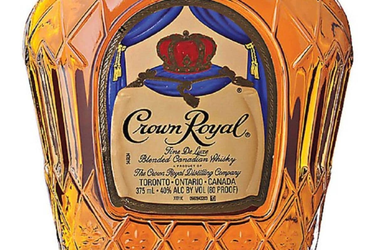Crown Royal (1 x 375 ml Bottle)