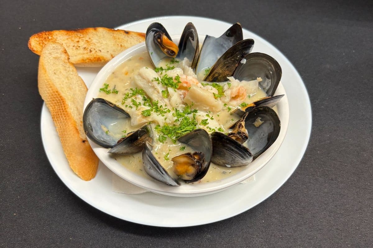 Creamy Seafood Chowder
