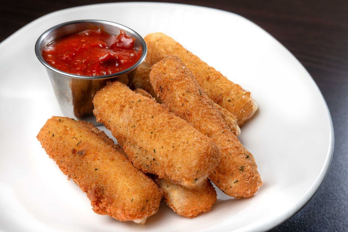 Bâtonnets de fromage (6 mcx) / Cheese Stick (6 pcs)