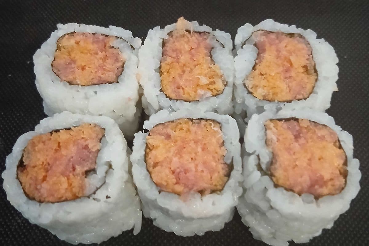 Spicy Tuna Roll 6pcs (350 Cal)