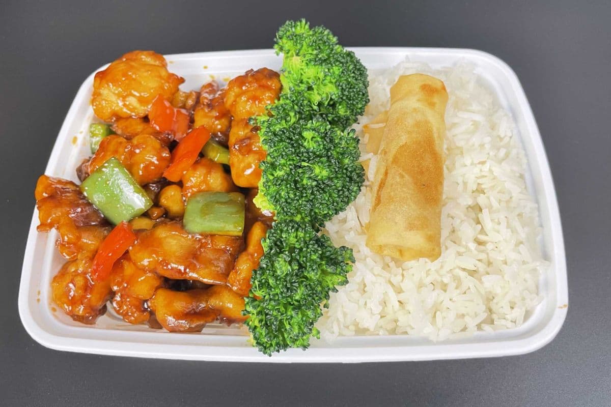 糖醋鱼片饭 / Sweet and Sour Fish Fillet with Rice