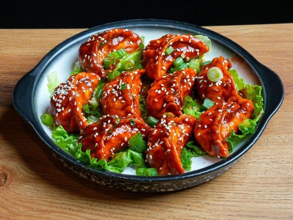 Chatpata Momos -9pcs (Veggie/Paneer/Chicken)