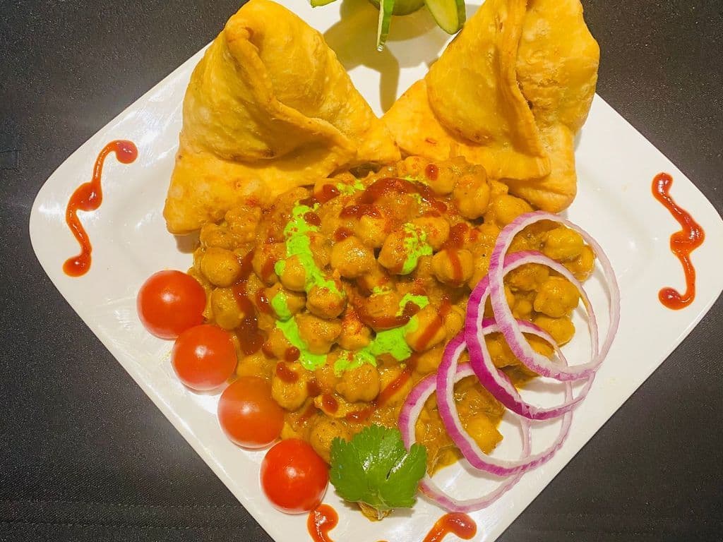 SAMOSA CHAAT