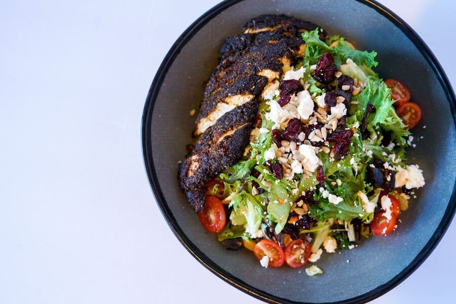 BLACKENED CHICKEN SALAD