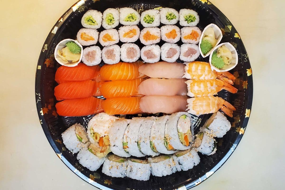 Party Tray C (44 pcs)