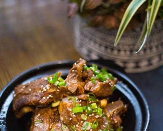Braised Pork Spare Ribs (酱大骨)