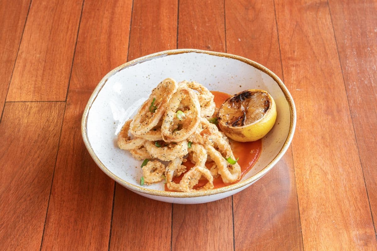 Calmar frits, Tzaziki, Za atar / Fried Calamari, Tzaziki Za atar