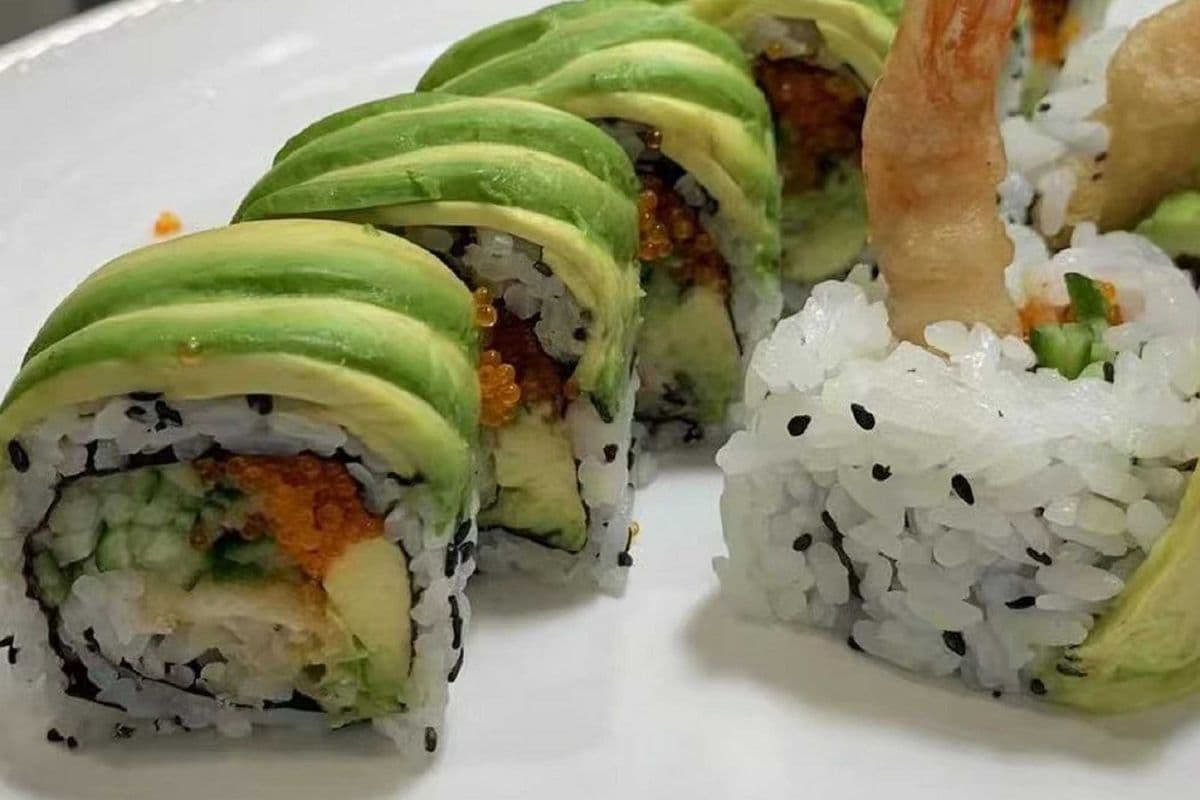 S04. Green Dragon Roll 绿⻰卷