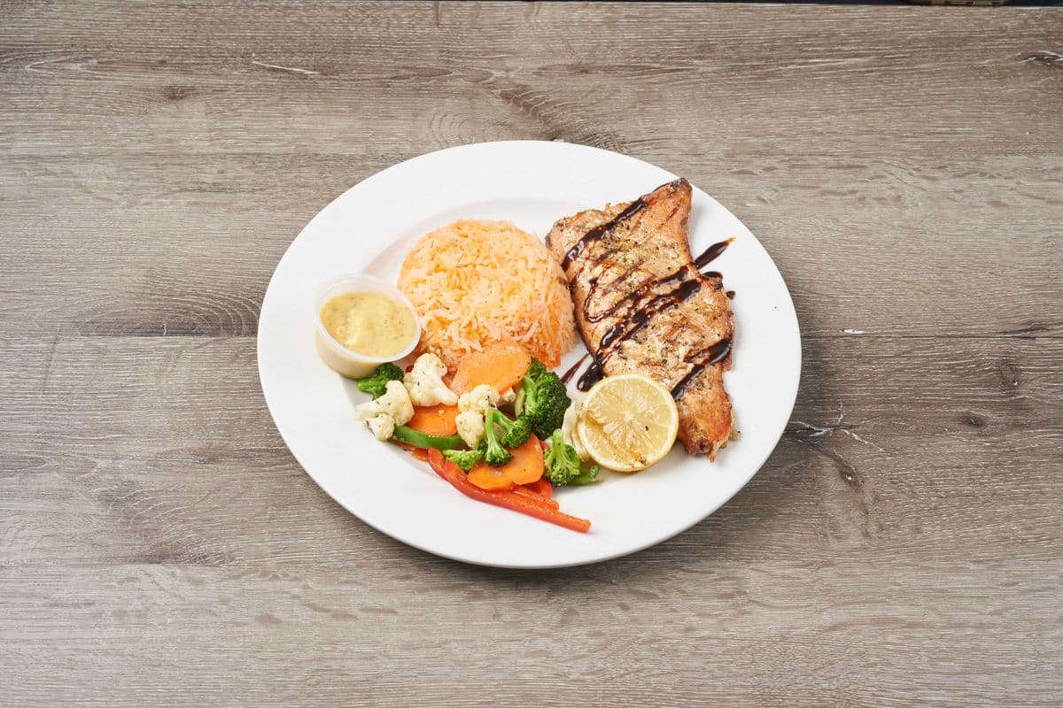 6 oz Grilled Atlantic Salmon (Meal)