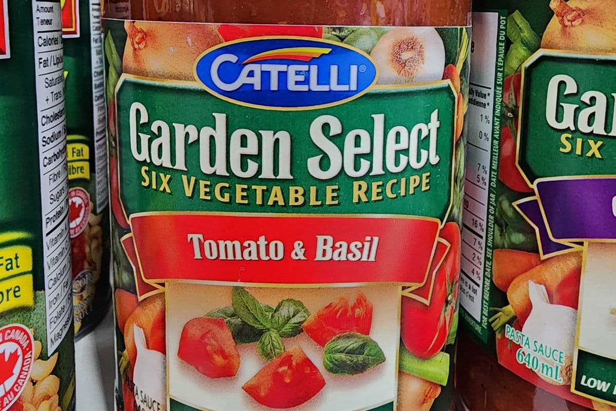 Catelli Tomato & Basil Pasta Sauce 640ml