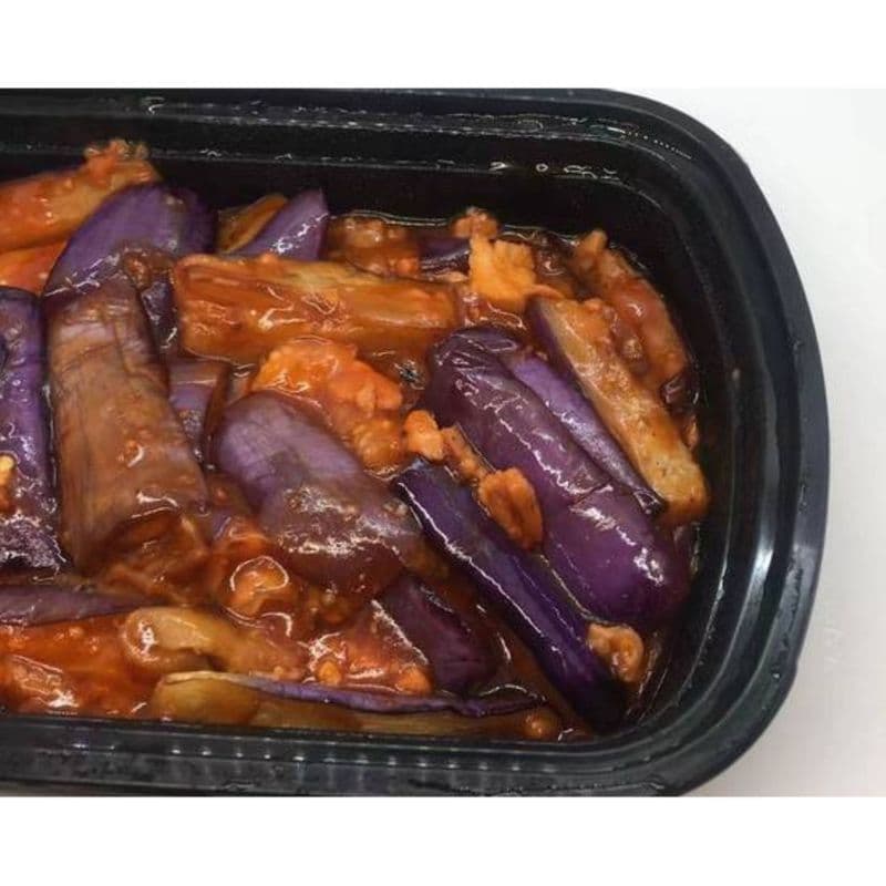 P15. 鱼香茄子肉碎 Spicy Minced Pork and Eggplant