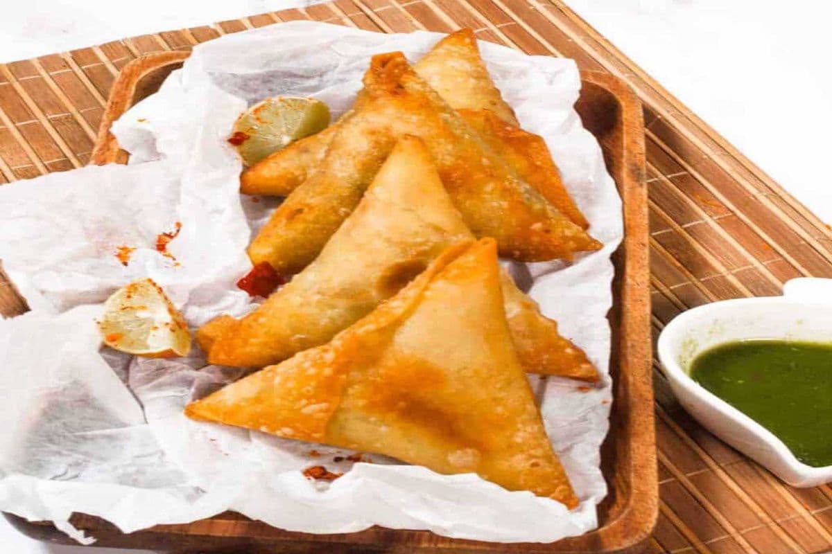 Tandoori Chicken Samosa (2 pcs)