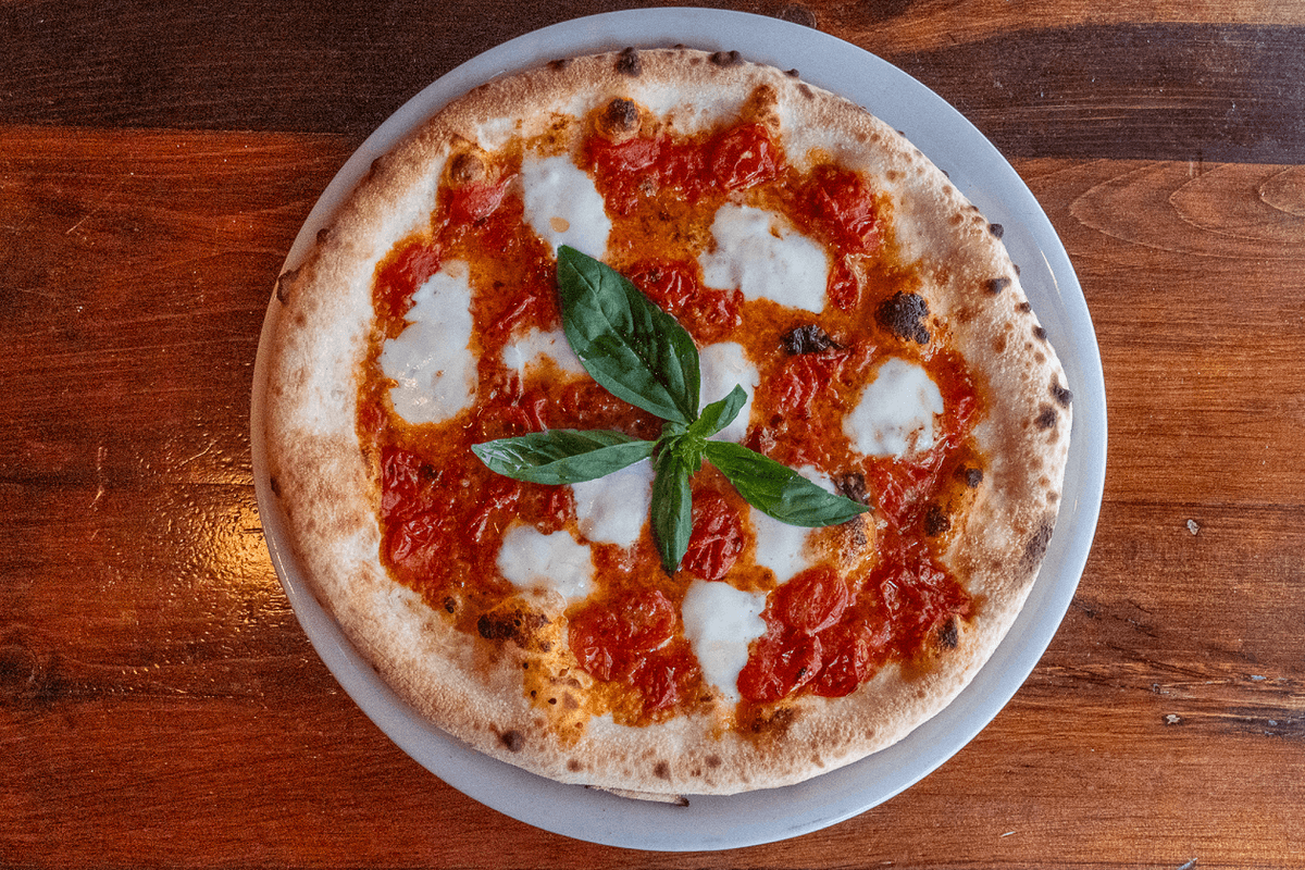 Pizza Caprese