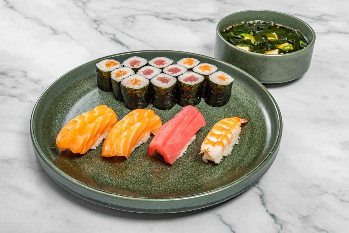 Maki and Sushi Combo