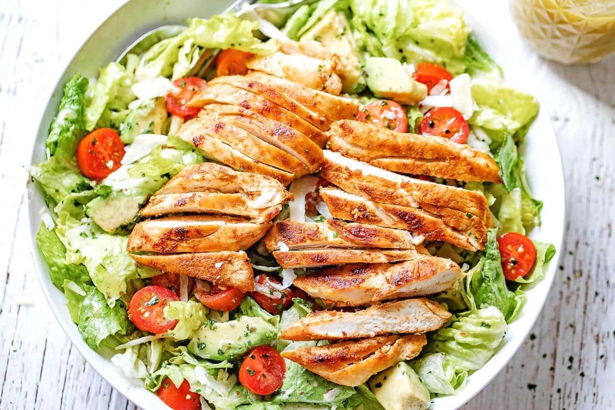 Addictive Grilled BBQ Chicken Salad