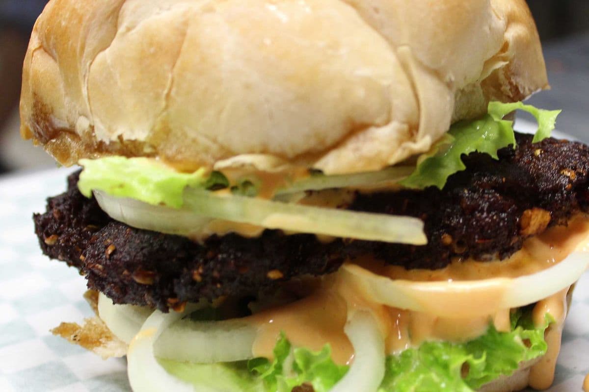 Chapli Kabab Burger