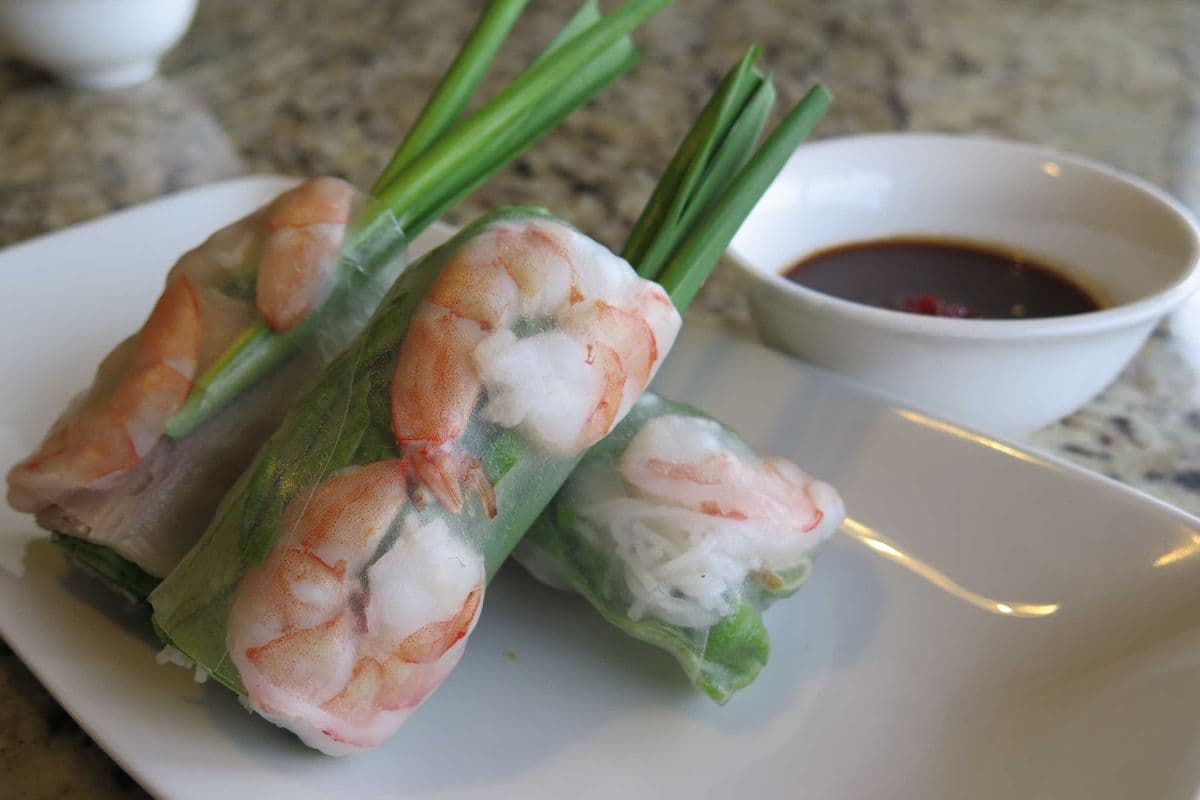 A4. Pork and Shrimp Cold Rolls (2 pcs) - Goi Cuon Tom Thit
