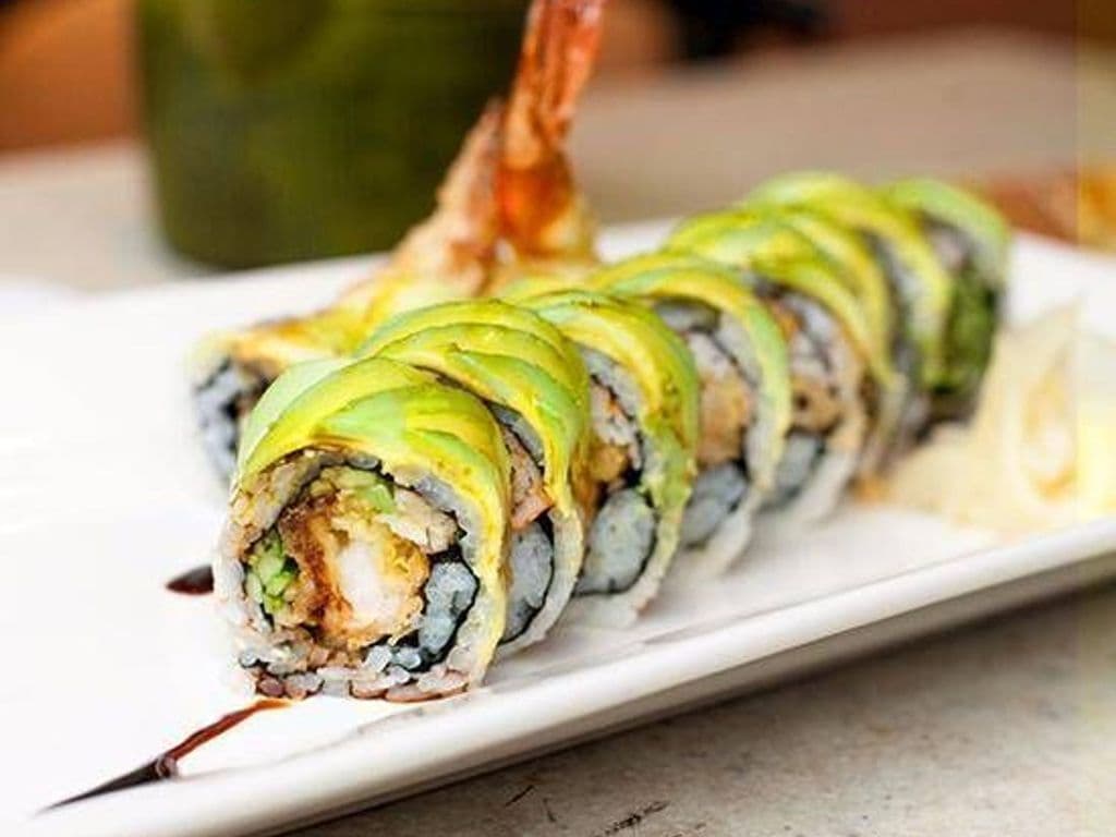 Green dragon roll ( 5 Pieces )