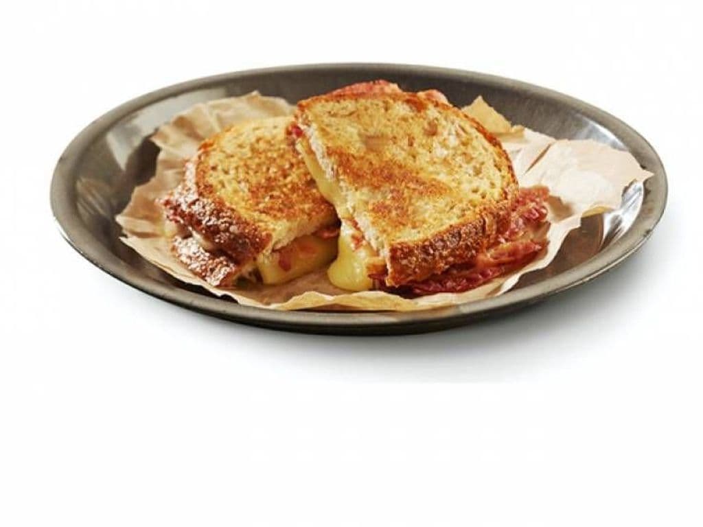 Bacon & Cheddar Grilled Cheese