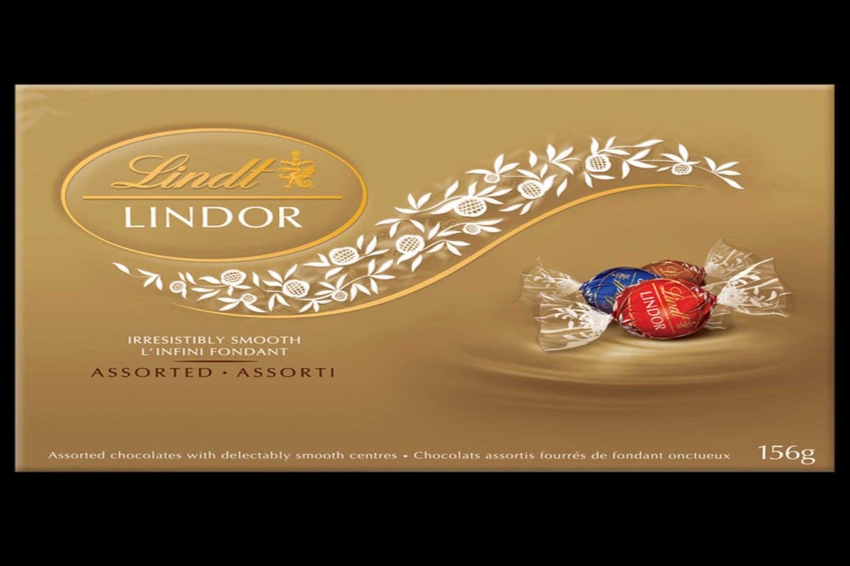 LINT LINDOR ASSORTED CHOCOLATES WITH DELECTABLY SMOOTH CENTRES (156g)