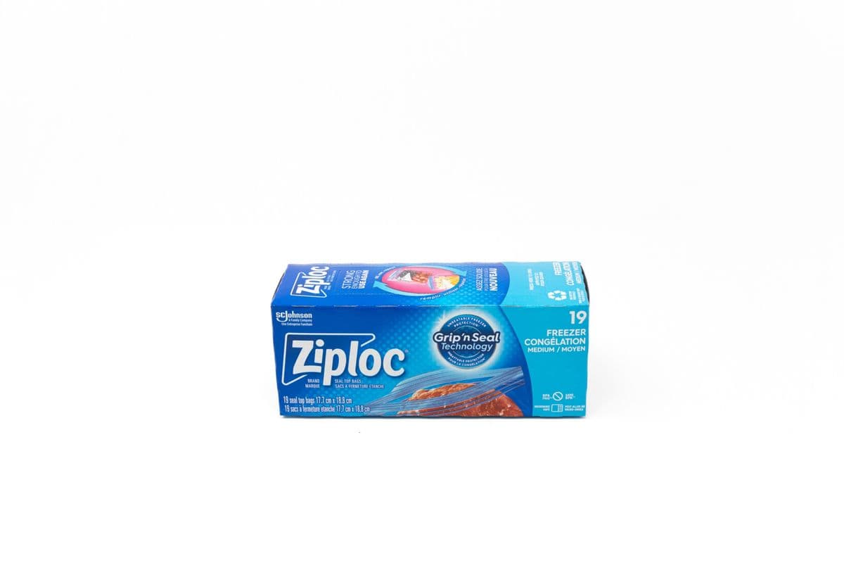 Ziploc Medium Freezer Seal Top Bags (16 pcs) - Ziploc 中型 密封袋 (17.7 cm X 18.8 cm - 16枚)