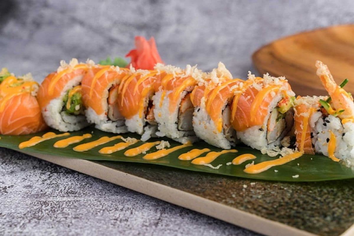 Crazy Dragon Roll (8 pcs)