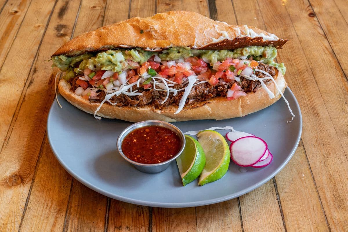 Torta de Carne Con Chile