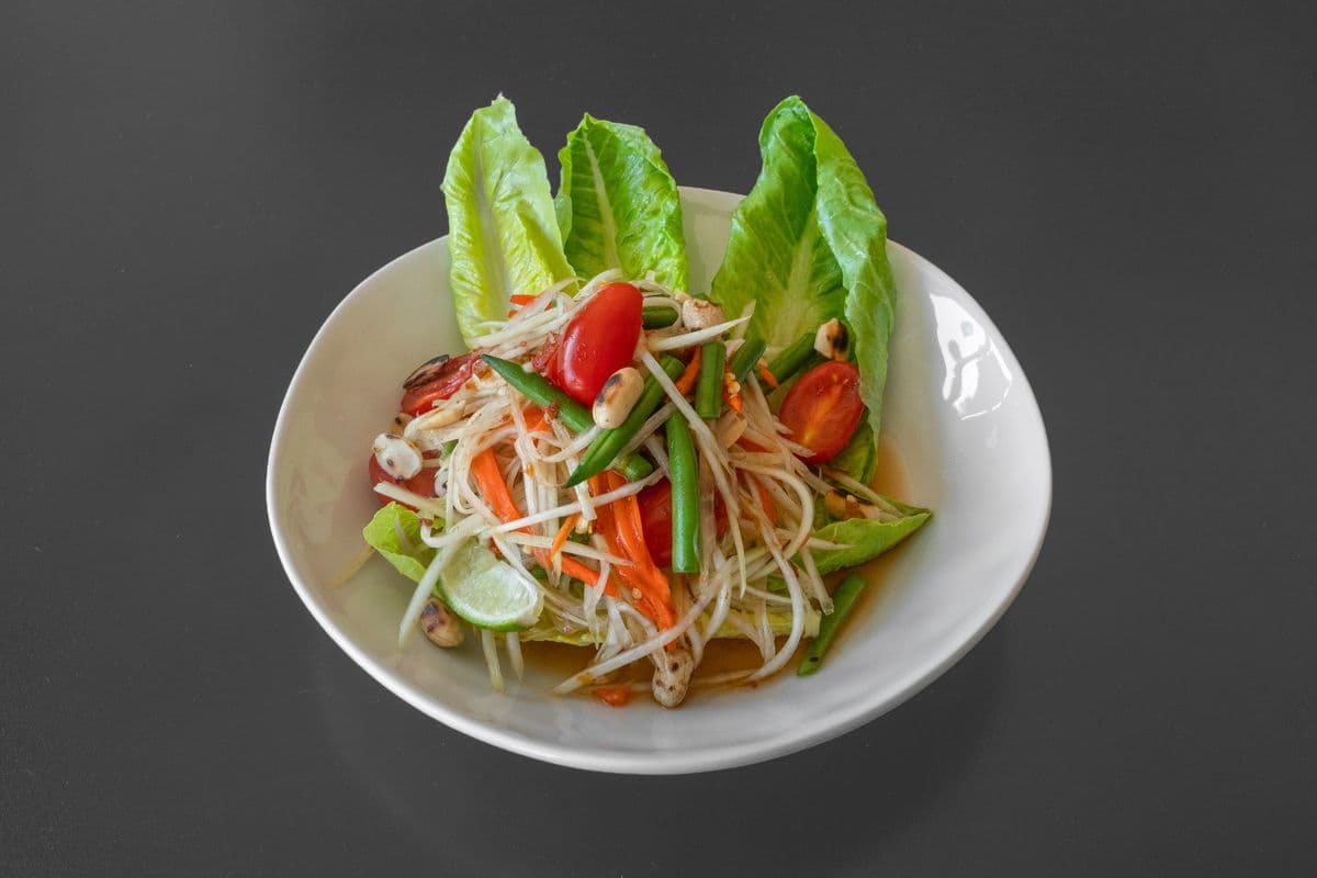 Som Tum (Papaya Salad) (1 Serving ) (112 Cal)