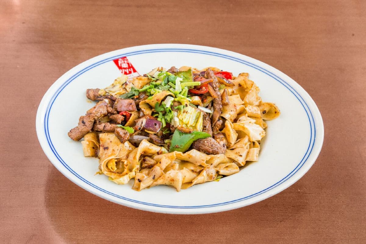 Lanzhou Style Stir-Fried Lamb Noodle 兰州传统羊肉炒面