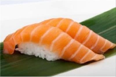 Salmon Sushi(2pcs)