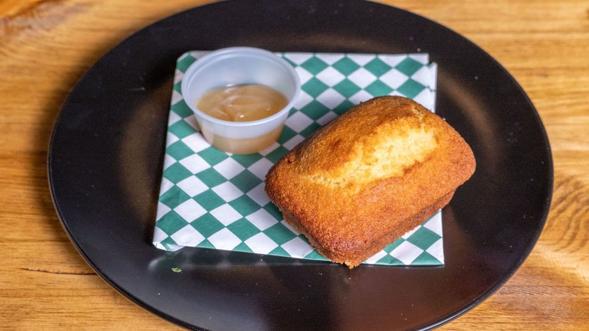 Cornbread (1 pc)