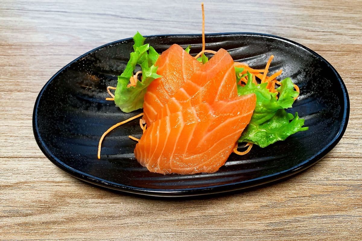 123. Sashimi de saumon